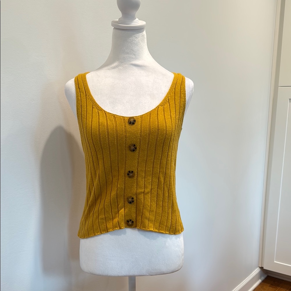 Mustard Button-Down Ribbed Tank Top - Picture 2 of 4